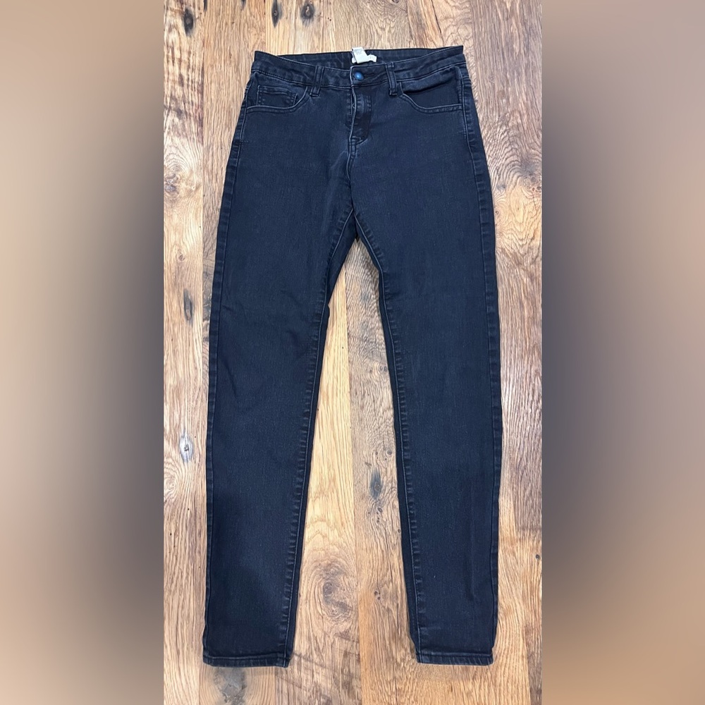 Forever 21 Women's Black Skinny Jeans